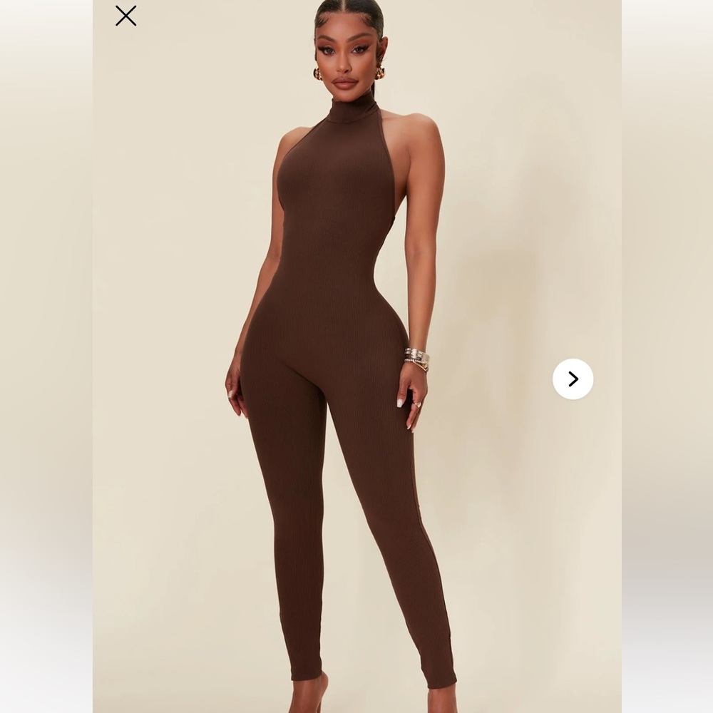 Fashion nova jumpsuit